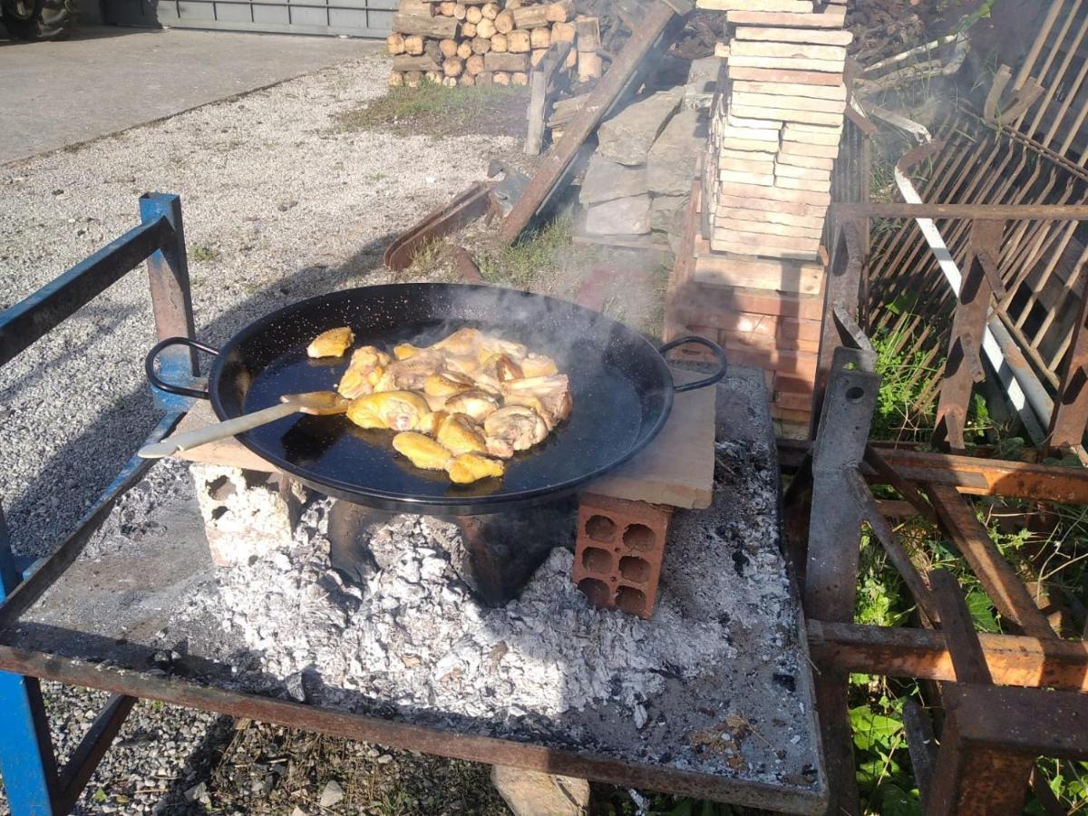Agroturismo Cal Jeroni Avinyonet del Penedes Exterior foto